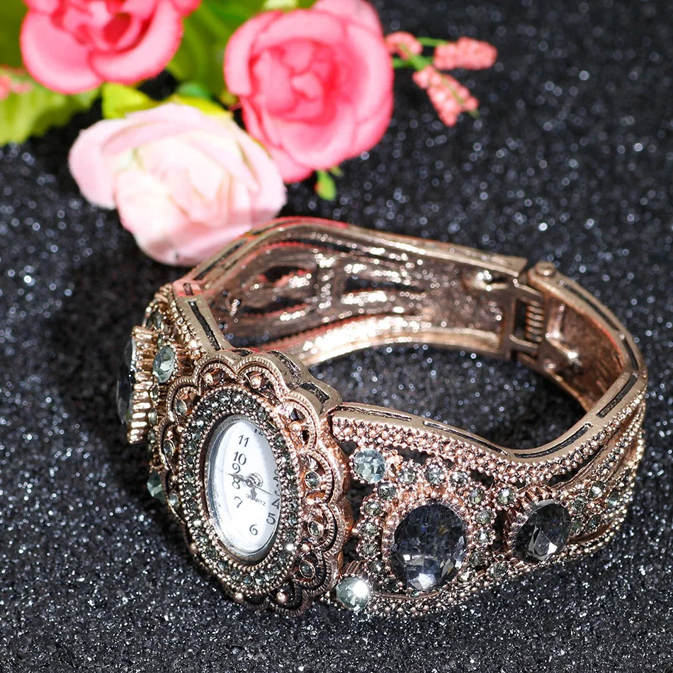 Quartz Wristwatch Retro Vintage Bangle Cuff